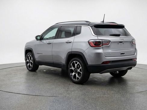 Used 2025 Jeep Compass Limited AWD/4WD image 6