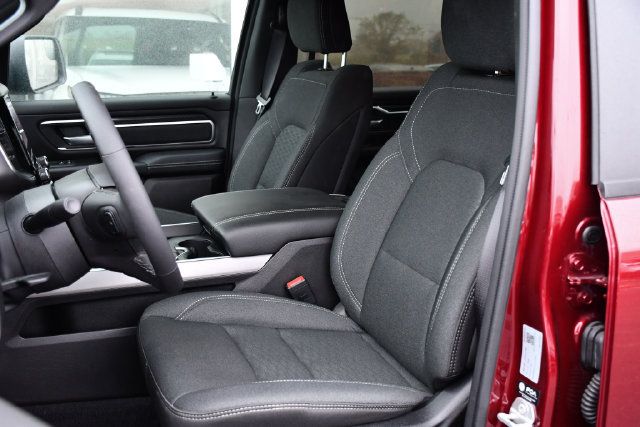 Used 2025 RAM 1500 Big Horn AWD/4WD image 16