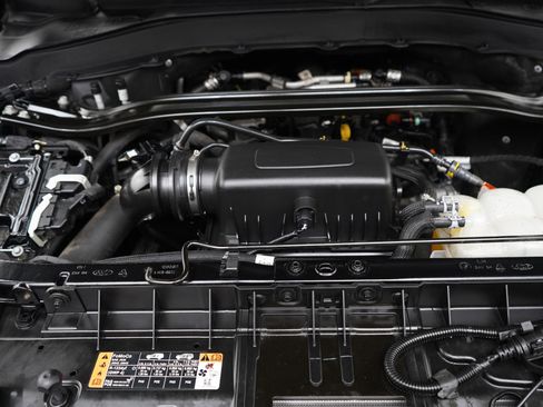 Used 2022 Ford Explorer ST-Line w/ Class IV Trailer Tow Package image 27