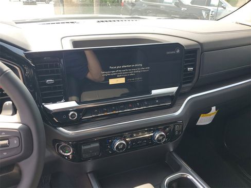 New 2026 GMC Sierra 1500 SLT w/ SLT Premium Plus Package image 15