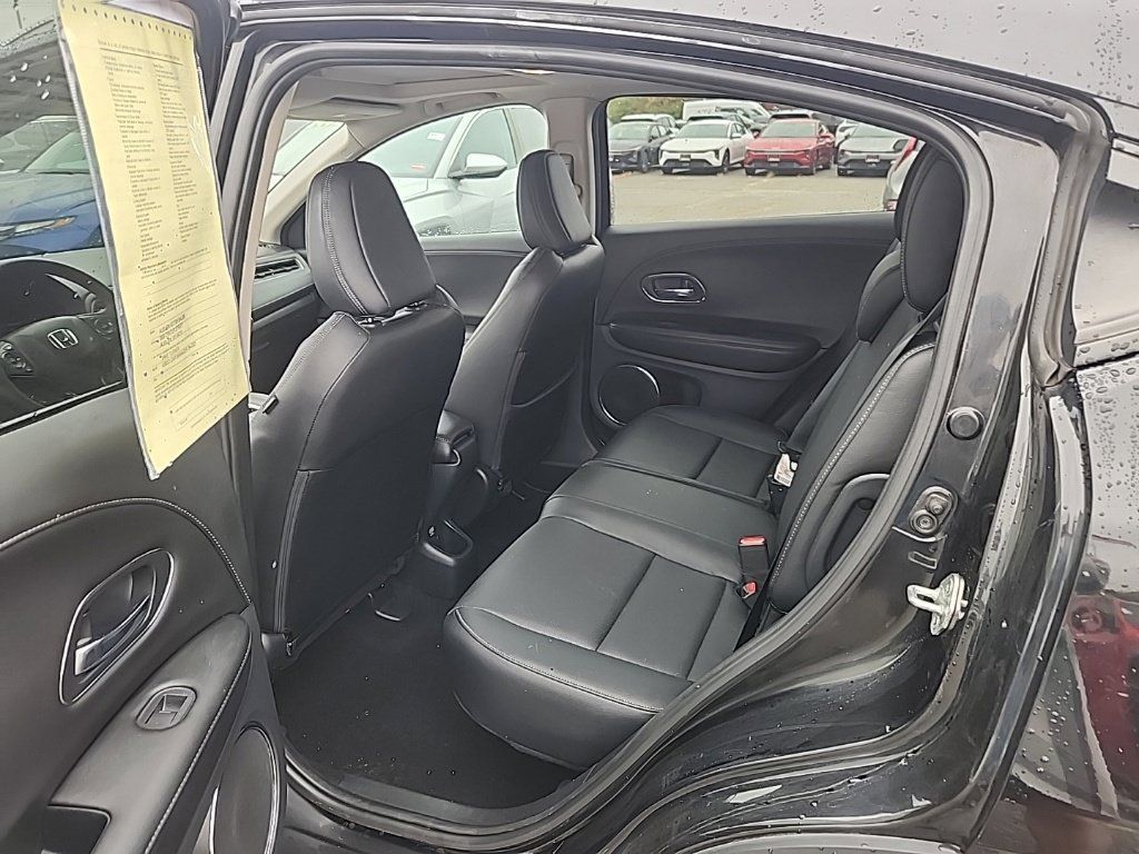 Used 2021 Honda HR-V EX-L image 10