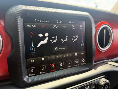 Used 2020 Jeep Gladiator Rubicon AWD/4WD image 40