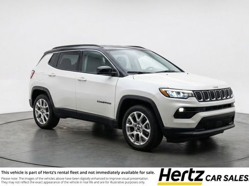 Used 2025 Jeep Compass Limited AWD/4WD image 1