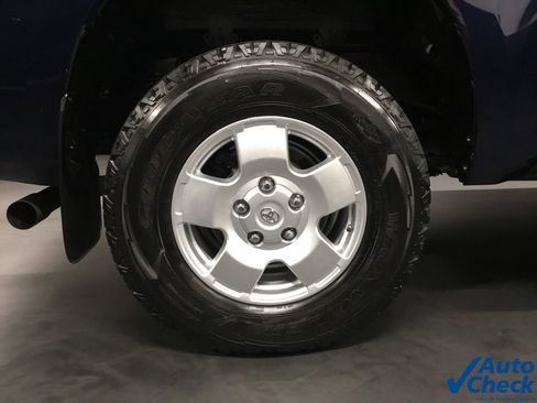Used 2010 Toyota Tundra Limited image 25