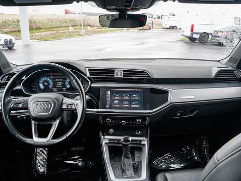 Used 2020 Audi Q3 2.0T Premium Plus w/ Premium Plus Package image 10