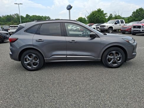 Certified 2023 Ford Escape ST-Line w/ Tech Pack #1 AWD/4WD image 8