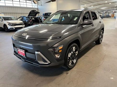 Used 2024 Hyundai Kona SEL FWD image 7