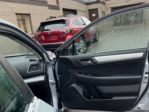 Used 2019 Subaru Legacy 2.5i Premium image 11