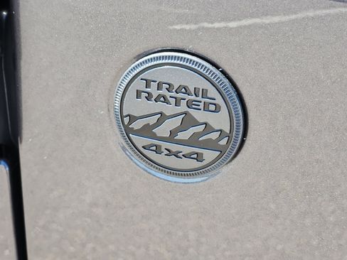 New 2025 Jeep Gladiator Willys image 25