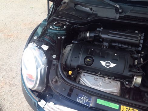 Used 2010 MINI Cooper Convertible FWD image 34