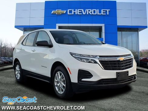 Certified 2022 Chevrolet Equinox LS w/ LS Convenience Package image 1