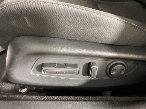 Used 2025 Honda Accord SE image 17