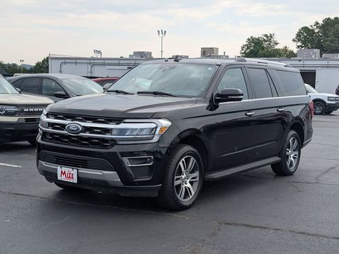 Used 2024 Ford Expedition Max Limited image 3