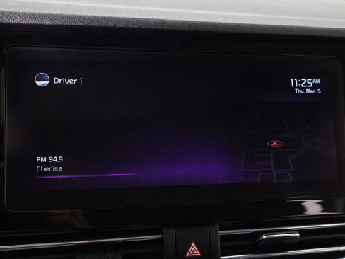 Used 2022 Kia Niro Touring Special Edition image 48