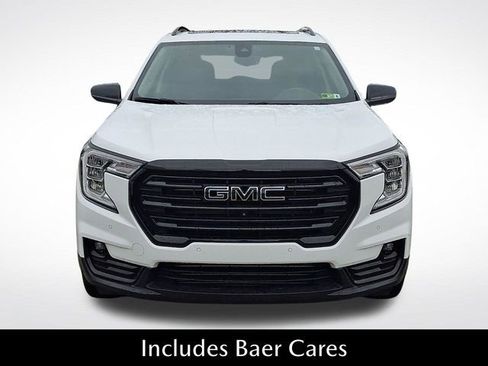 Used 2024 GMC Terrain SLT w/ Tech Package AWD/4WD image 2