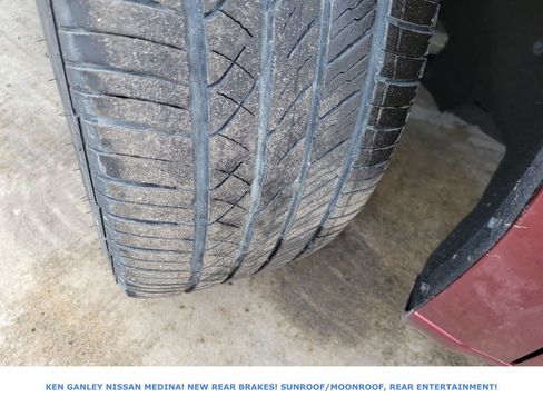 Used 2017 Chrysler Pacifica Limited image 19