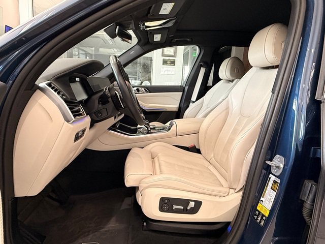 Used 2020 BMW X5 xDrive40i w/ Premium Package AWD/4WD image 3