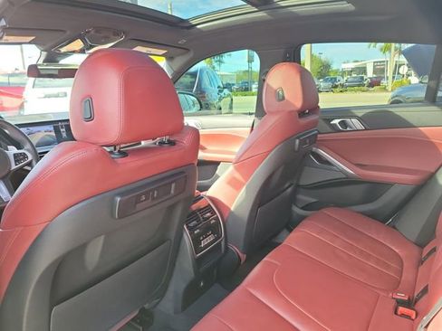 Used 2021 BMW X6 sDrive40i w/ M Sport Package image 15