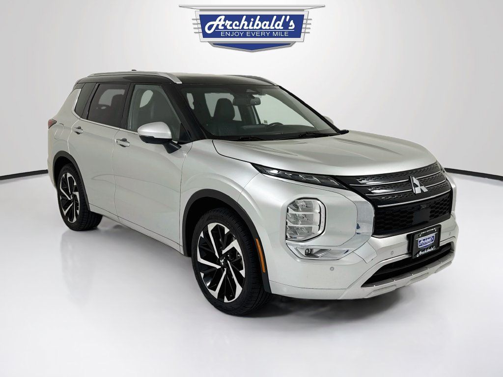 Used 2023 Mitsubishi Outlander SEL FWD 360° Tour