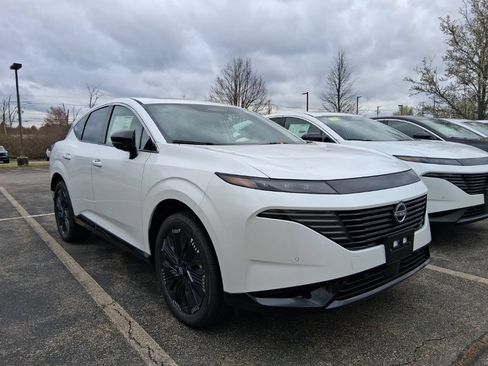 New 2026 Nissan Murano Platinum w/ Cargo Package AWD/4WD image 2