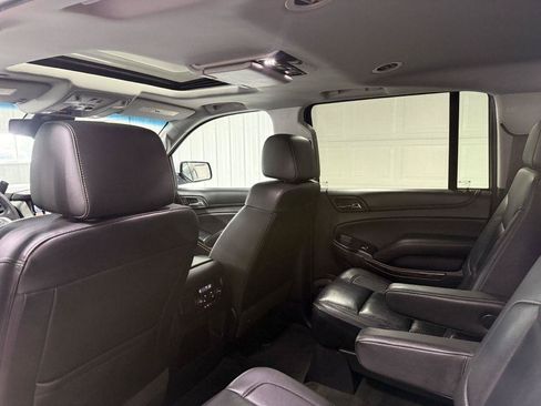 Used 2016 Chevrolet Suburban LT AWD/4WD image 31