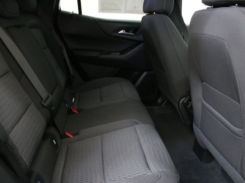 Used 2025 Chevrolet Equinox LT w/ Safety and Technology Package AWD/4WD image 29