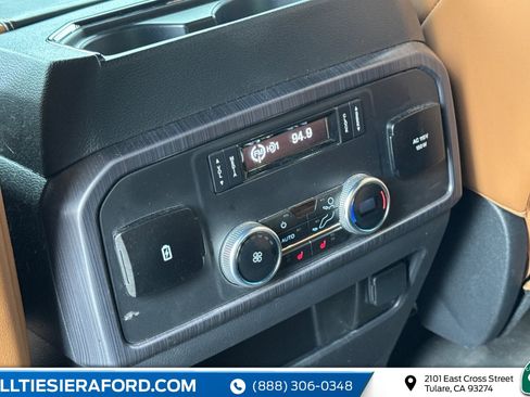 Used 2023 Ford Expedition Max Platinum image 17