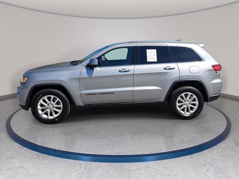 Used 2021 Jeep Grand Cherokee Laredo RWD image 8