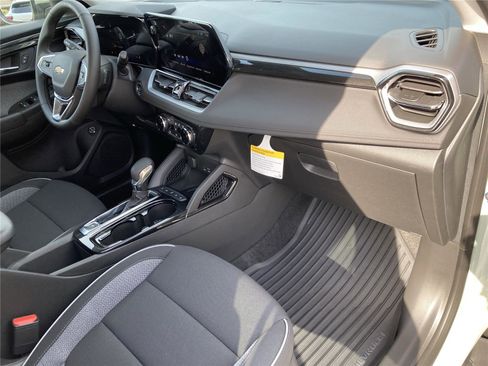 New 2026 Chevrolet TrailBlazer LT w/ Convenience Package image 18