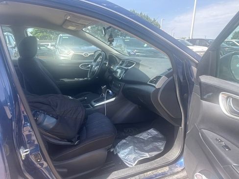 Used 2016 Nissan Sentra SV FWD image 9