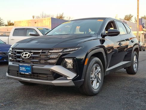 Used 2026 Hyundai Tucson SE image 3