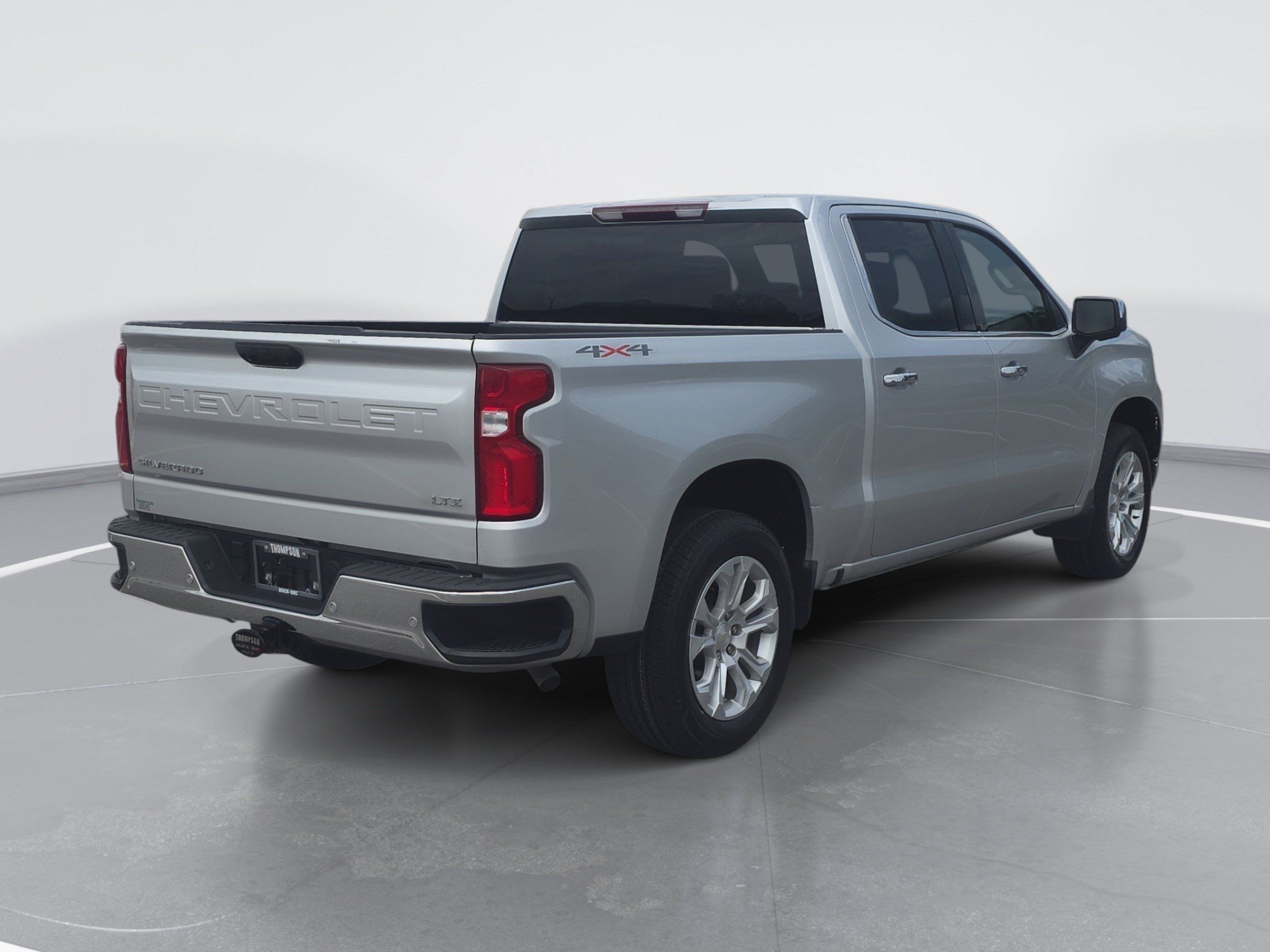 Used 2022 Chevrolet Silverado 1500 LTZ w/ Max Trailering Package AWD/4WD image 3