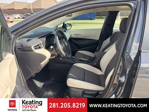 Used 2025 Toyota Corolla LE image 15