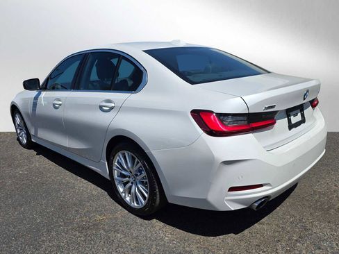 Used 2024 BMW 330i xDrive Sedan w/ Convenience Package image 5
