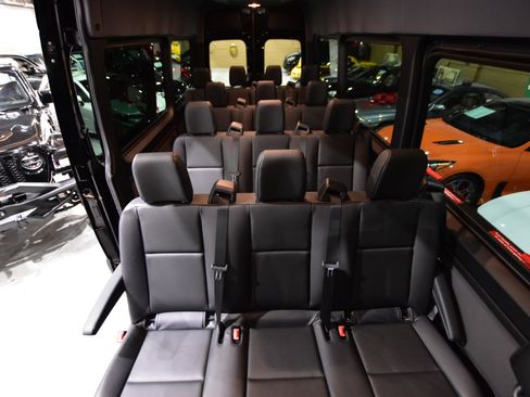 Used 2023 Mercedes-Benz Sprinter 2500 image 45