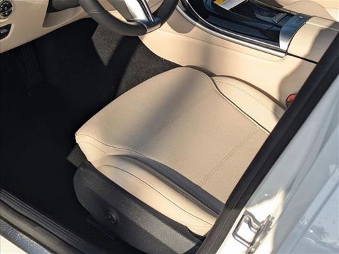 Used 2025 Mercedes-Benz C 300 C 300 image 4