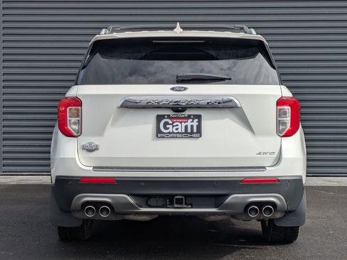 Used 2022 Ford Explorer King Ranch w/ Premium Technology Package image 6