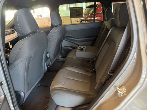 New 2026 Jeep Cherokee Laredo AWD/4WD image 8