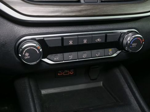 Used 2025 Nissan Altima 2.5 SV image 21