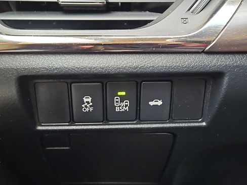 Used 2016 Toyota Avalon XLE Premium image 17