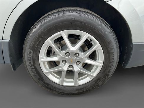 Used 2023 Chevrolet Equinox LT image 8