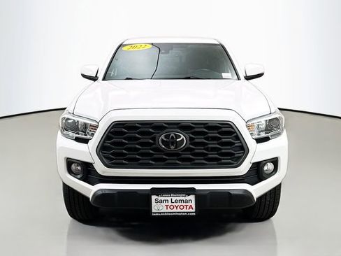 Used 2022 Toyota Tacoma TRD Off-Road image 2