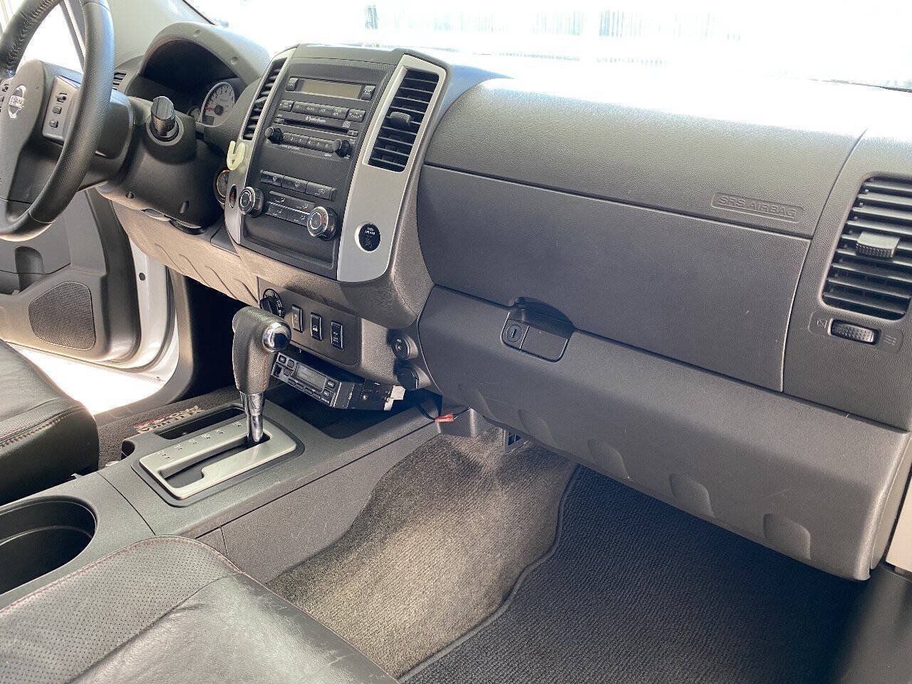 Used 2012 Nissan Xterra PRO-4X w/ Pro-4x Leather Pkg AWD/4WD image 35