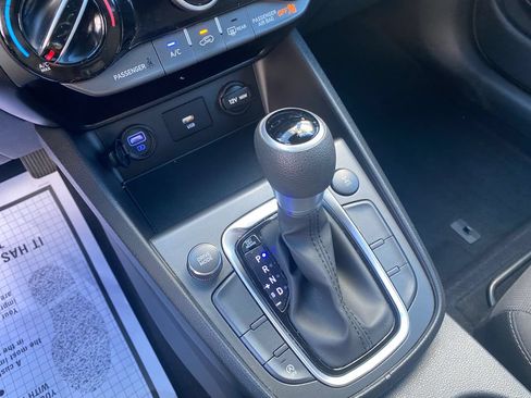 Certified 2023 Hyundai Kona SEL AWD/4WD image 17