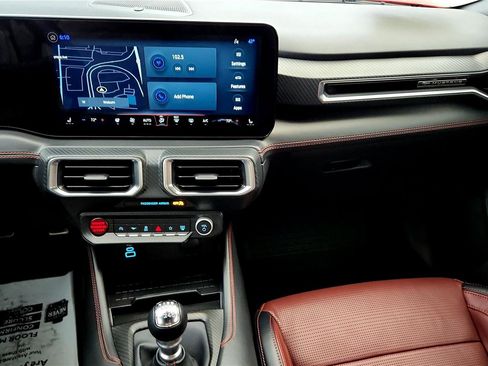 Used 2024 Ford Mustang GT Premium image 27