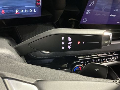 New 2026 Chevrolet Equinox LT w/ Convenience Package II image 30