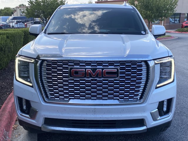 Used 2021 GMC Yukon XL Denali AWD/4WD image 11