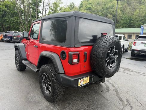 Used 2018 Jeep Wrangler Sport AWD/4WD image 7