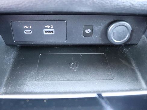 Used 2024 Mitsubishi Outlander AWD image 42