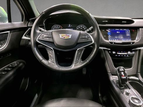 Used 2022 Cadillac XT5 Premium Luxury AWD/4WD image 8